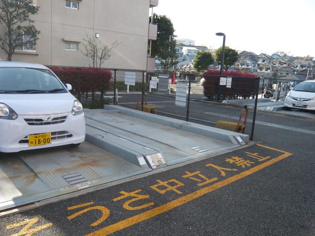 磯子杉田台Ⅱ 駐車場