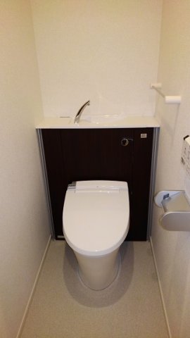 エタニティ　ヨコハマⅡ トイレ