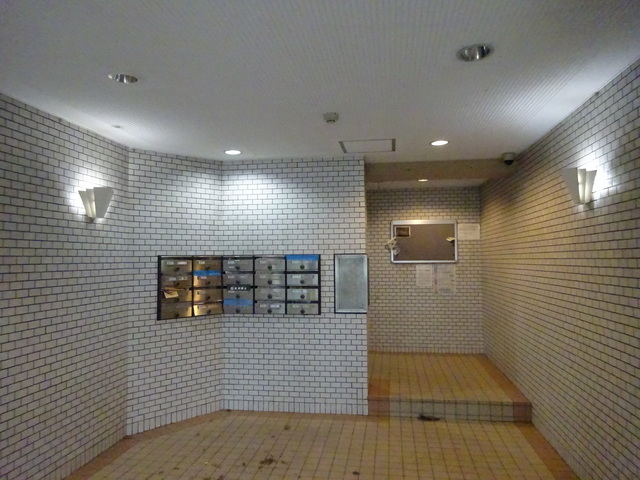 ＭＡＩＳＯＮ ＤＥ 山田 エントランス