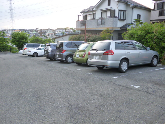 グランドクロス 駐車場